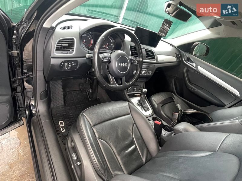Внедорожник / Кроссовер Audi Q3 2016 в Тернополе