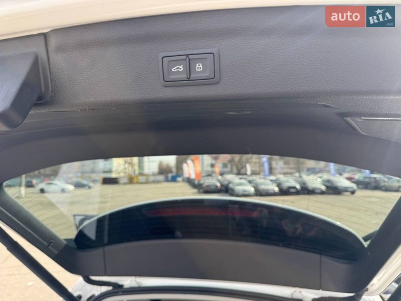 Внедорожник / Кроссовер Audi Q3 2019 в Киеве фото 11 Внедорожник / Кроссовер Audi Q3 2019 в Киеве