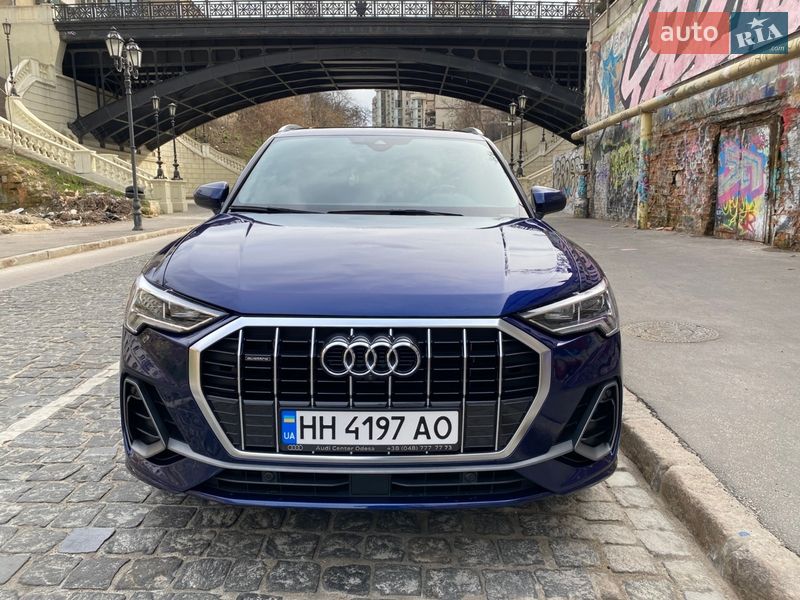 Позашляховик / Кросовер Audi Q3 2020 в Одесі фото 8 Позашляховик / Кросовер Audi Q3 2020 в Одесі