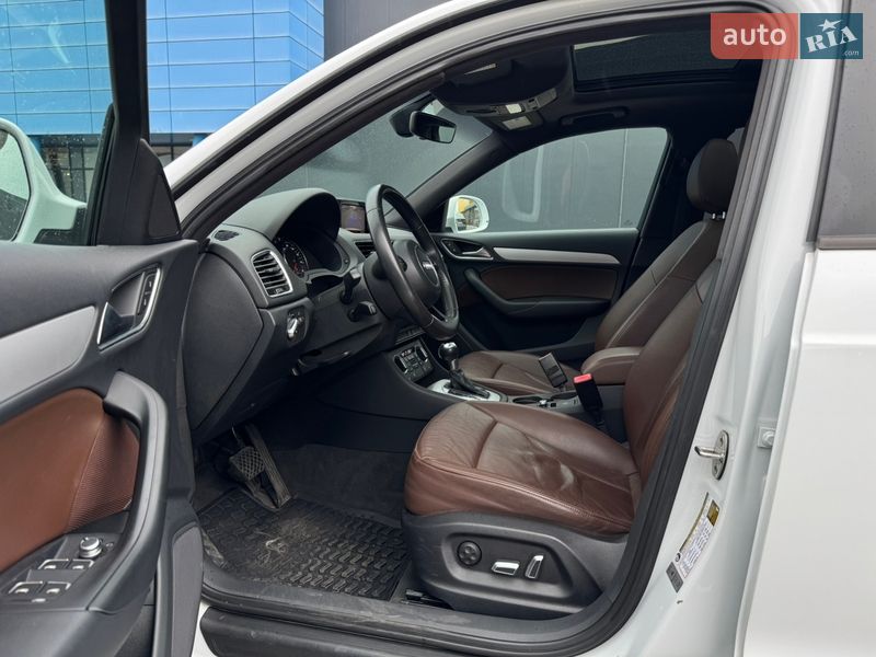 Внедорожник / Кроссовер Audi Q3 2017 в Киеве