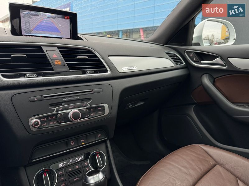 Внедорожник / Кроссовер Audi Q3 2017 в Киеве