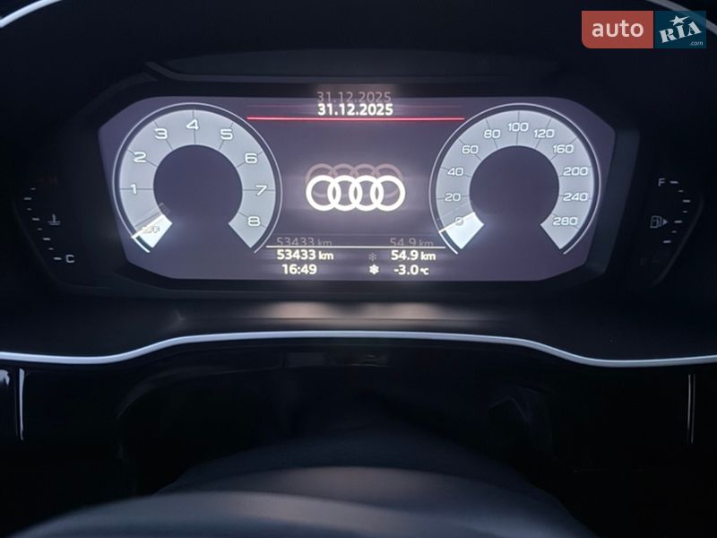 Внедорожник / Кроссовер Audi Q3 2022 в Каменец-Подольском