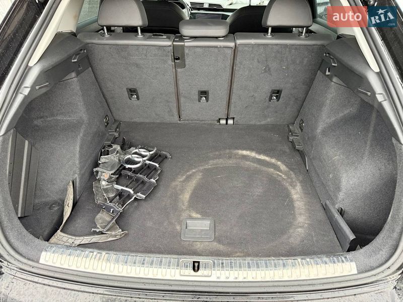 Внедорожник / Кроссовер Audi Q3 2019 в Киеве