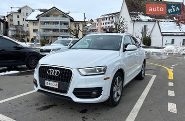 Внедорожник / Кроссовер Audi Q3 2015 в Киеве