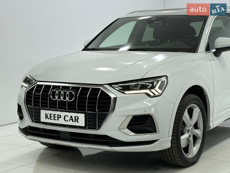 Позашляховик / Кросовер Audi Q3 2021 в Одесі