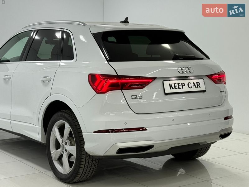 Позашляховик / Кросовер Audi Q3 2021 в Одесі