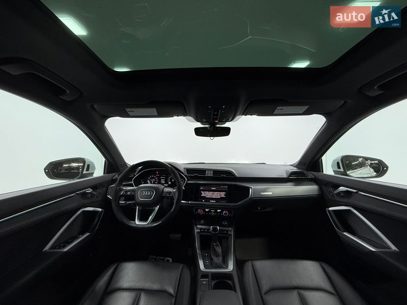 Позашляховик / Кросовер Audi Q3 2021 в Одесі