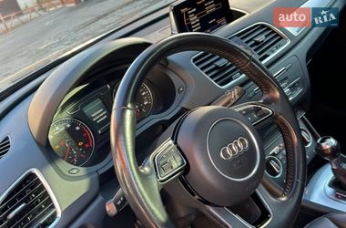Внедорожник / Кроссовер Audi Q3 2015 в Сумах