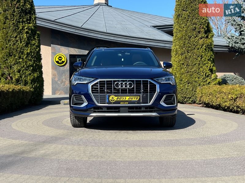 Внедорожник / Кроссовер Audi Q3 2020 в Львове