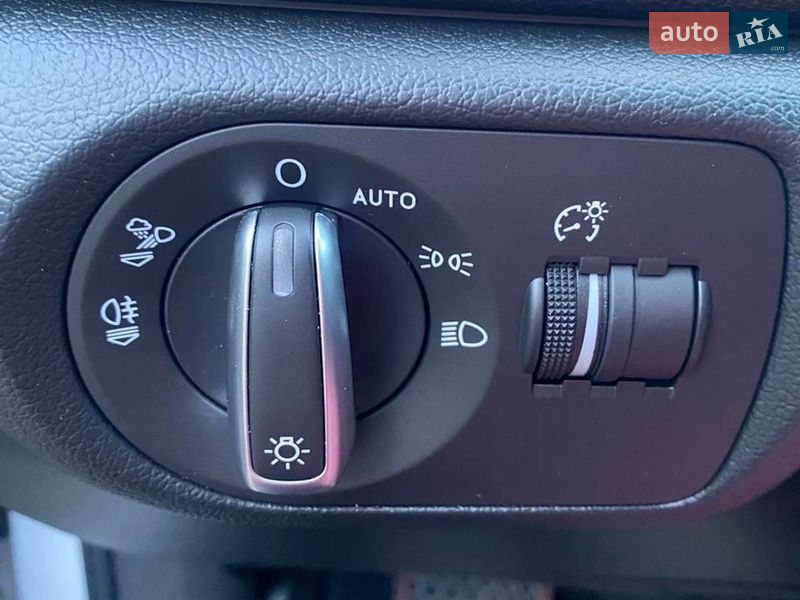 Позашляховик / Кросовер Audi Q3 2016 в Рівному фото 19 Позашляховик / Кросовер Audi Q3 2016 в Рівному