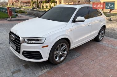 Внедорожник / Кроссовер Audi Q3 2016 в Горишних Плавнях