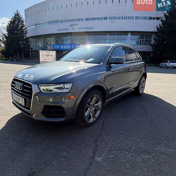 Позашляховик / Кросовер Audi Q3 2015 в Києві