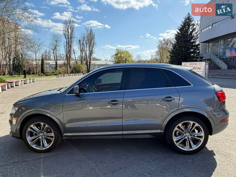 Позашляховик / Кросовер Audi Q3 2015 в Києві