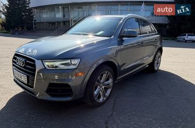 Внедорожник / Кроссовер Audi Q3 2015 в Киеве
