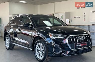 Внедорожник / Кроссовер Audi Q3 2024 в Киеве