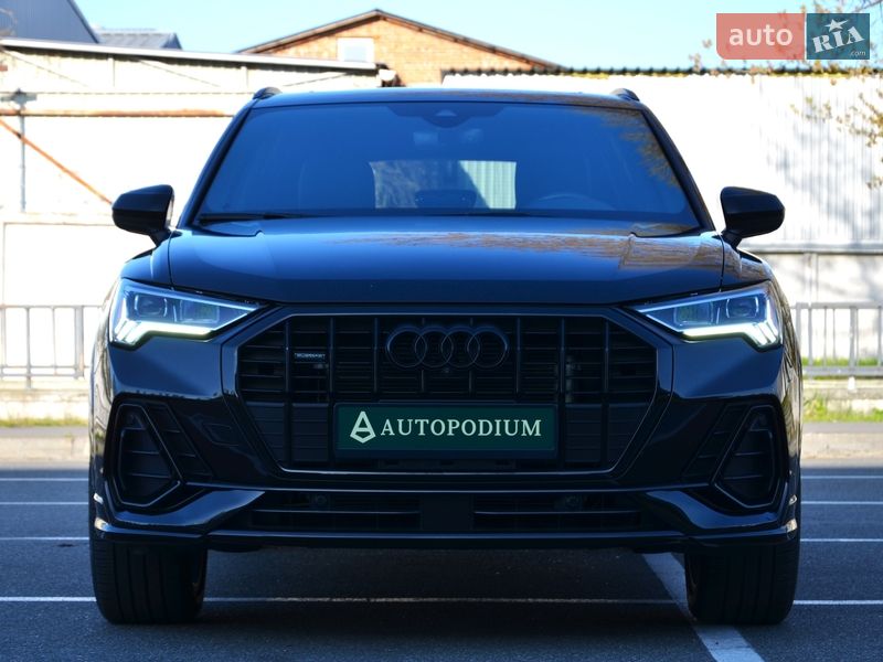 Позашляховик / Кросовер Audi Q3 2023 в Києві