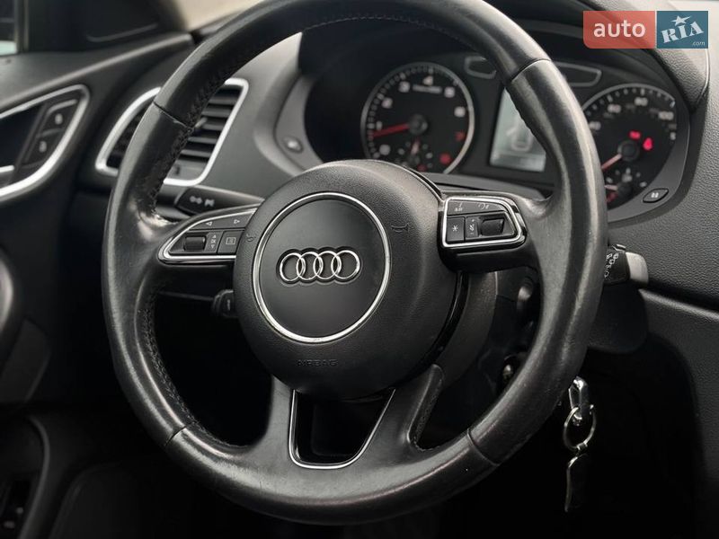 Позашляховик / Кросовер Audi Q3 2017 в Стрию