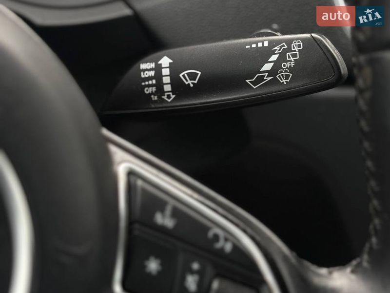 Позашляховик / Кросовер Audi Q3 2017 в Стрию