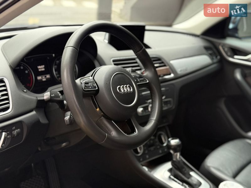 Позашляховик / Кросовер Audi Q3 2015 в Львові