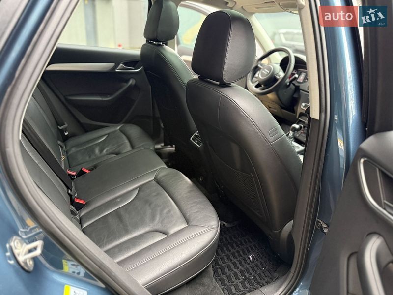 Позашляховик / Кросовер Audi Q3 2015 в Львові