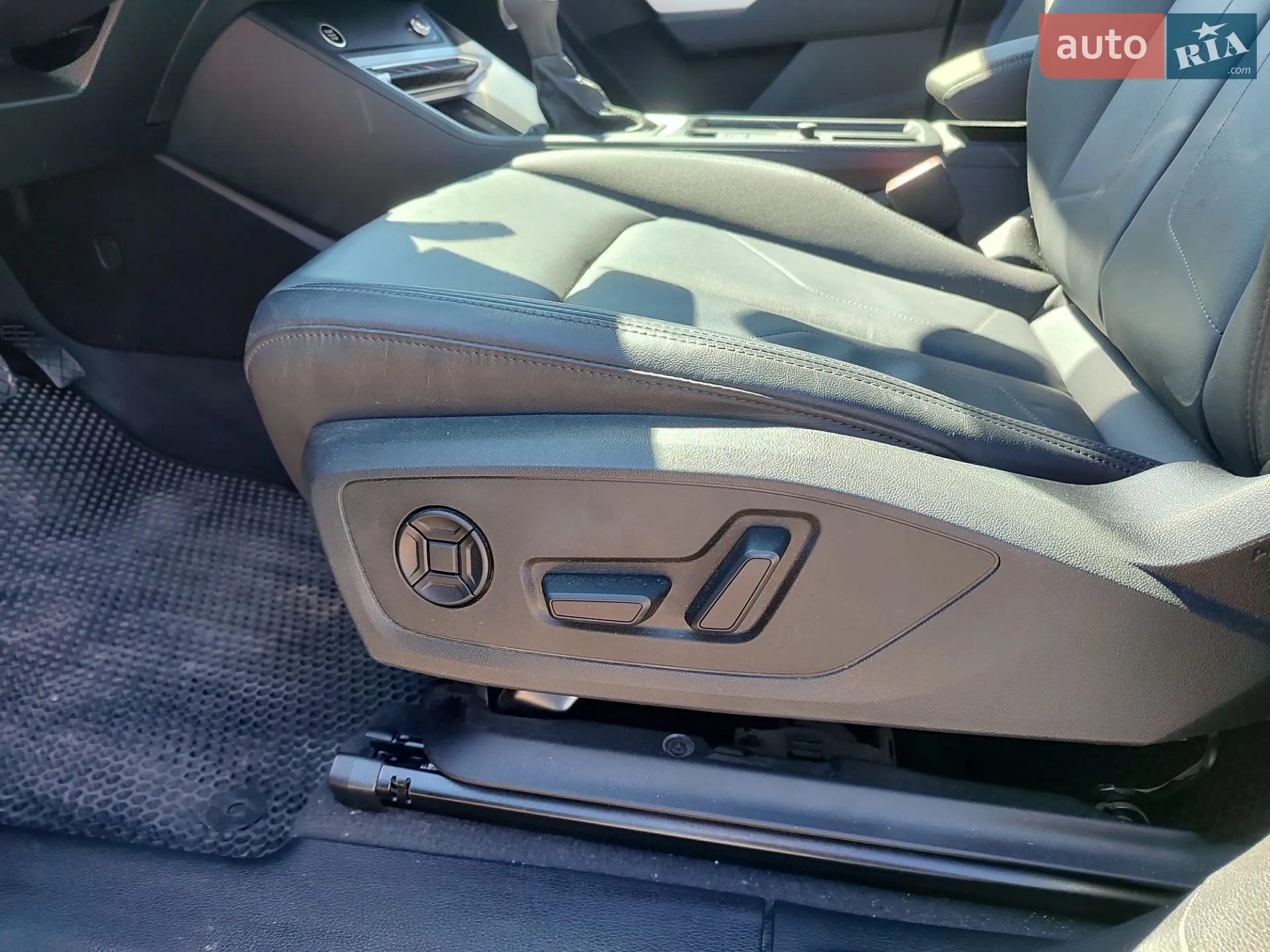 2025 Audi Q3 - мініатюра 16