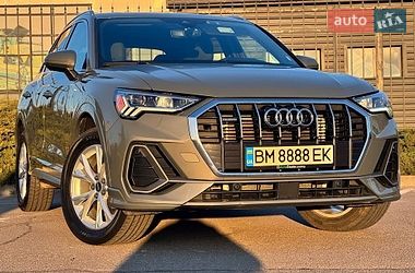 Внедорожник / Кроссовер Audi Q3 2023 в Киеве
