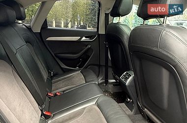 Внедорожник / Кроссовер Audi Q3 2012 в Днепре