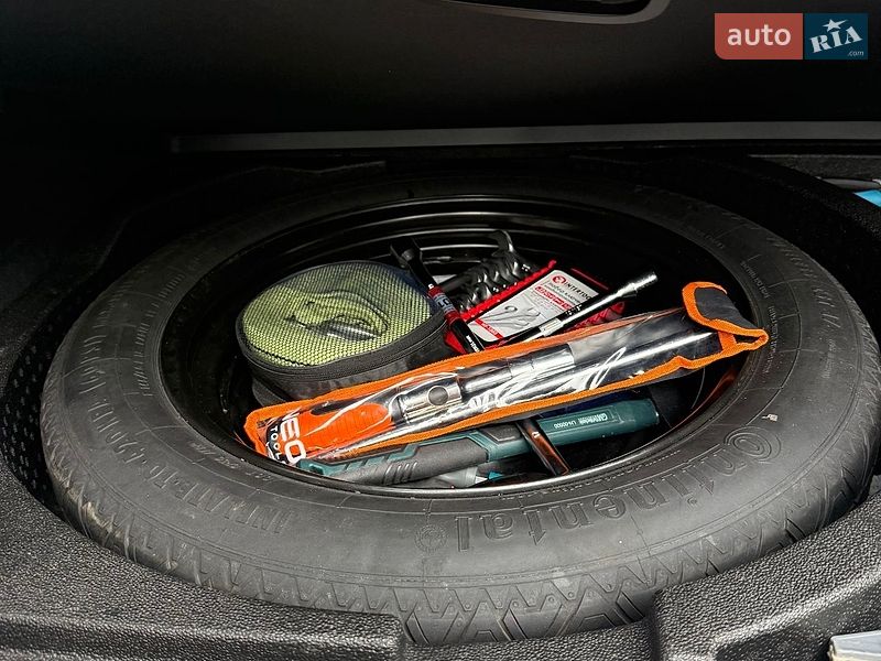 Внедорожник / Кроссовер Audi Q3 2012 в Днепре