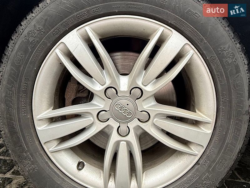 Внедорожник / Кроссовер Audi Q3 2012 в Днепре