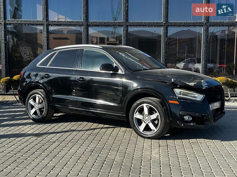 Позашляховик / Кросовер Audi Q3 2015 в Львові
