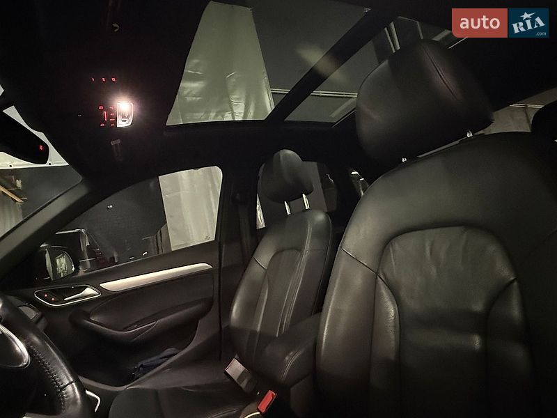 Внедорожник / Кроссовер Audi Q3 2015 в Киеве