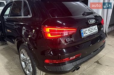 Внедорожник / Кроссовер Audi Q3 2015 в Киеве