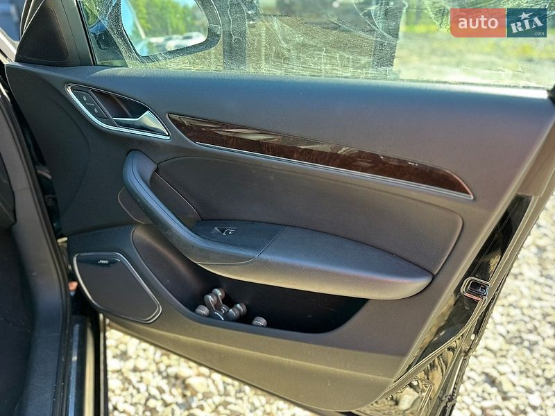 Внедорожник / Кроссовер Audi Q3 2014 в Львове