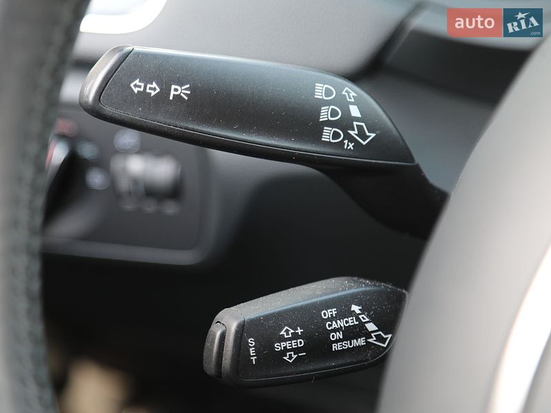 Внедорожник / Кроссовер Audi Q3 2016 в Харькове