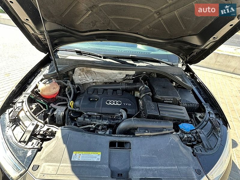 Внедорожник / Кроссовер Audi Q3 2015 в Одессе