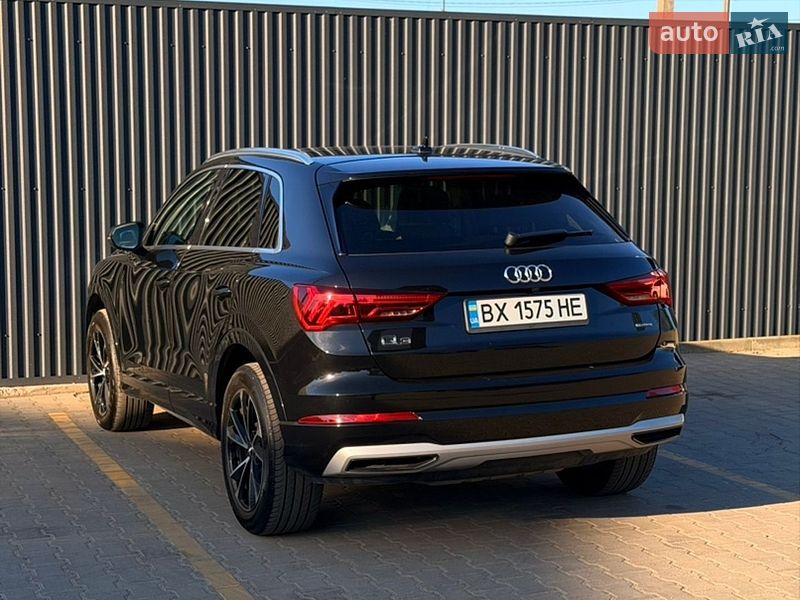 Внедорожник / Кроссовер Audi Q3 2019 в Хмельницком