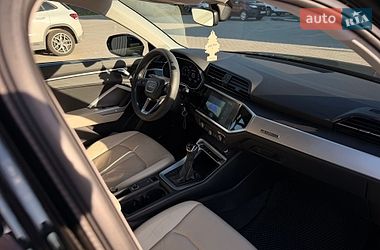 Внедорожник / Кроссовер Audi Q3 2019 в Хмельницком