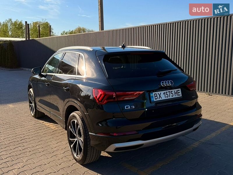 Внедорожник / Кроссовер Audi Q3 2019 в Хмельницком