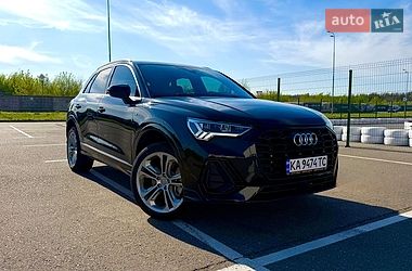 Позашляховик / Кросовер Audi Q3 2021 в Києві