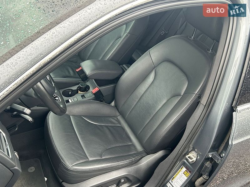 Внедорожник / Кроссовер Audi Q3 2015 в Мукачево