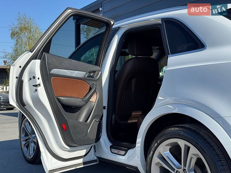 Внедорожник / Кроссовер Audi Q3 2016 в Ровно