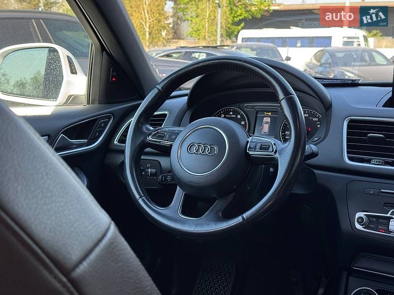 Внедорожник / Кроссовер Audi Q3 2016 в Ровно