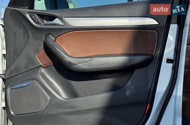 Внедорожник / Кроссовер Audi Q3 2016 в Ровно