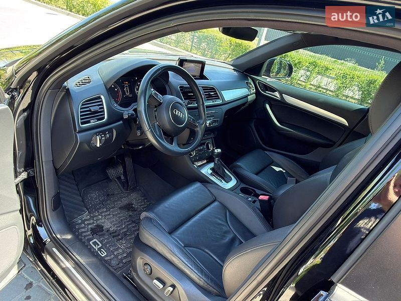 Внедорожник / Кроссовер Audi Q3 2017 в Каменском