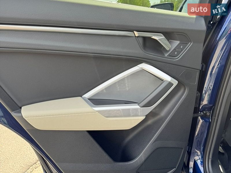 Внедорожник / Кроссовер Audi Q3 2024 в Белой Церкви