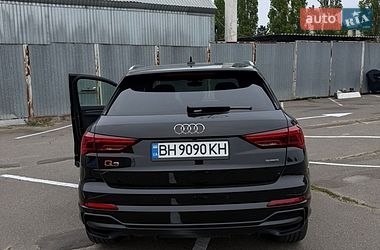 Внедорожник / Кроссовер Audi Q3 2019 в Одессе