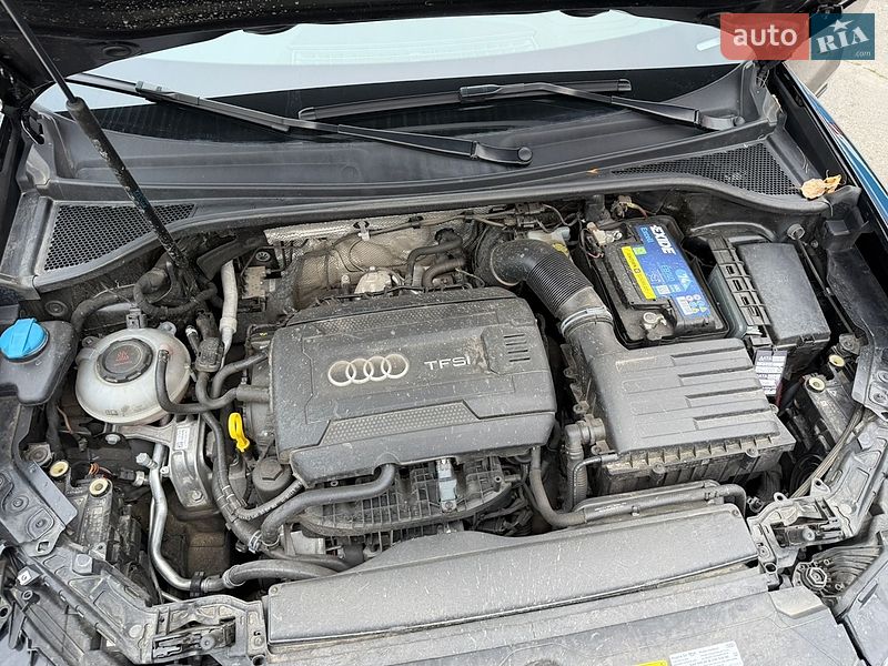 Внедорожник / Кроссовер Audi Q3 2019 в Одессе