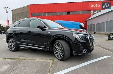 Внедорожник / Кроссовер Audi Q3 2019 в Одессе