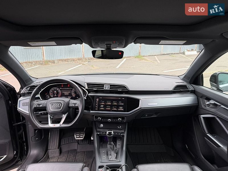 Внедорожник / Кроссовер Audi Q3 2019 в Одессе