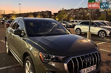 Внедорожник / Кроссовер Audi Q3 2020 в Киеве